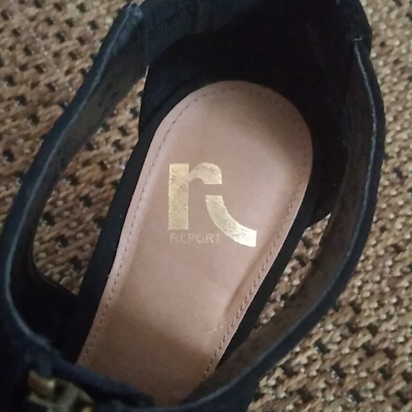 Report Faux Black Suede Laser Cut Zipper Wedge - Picture 3 of 8